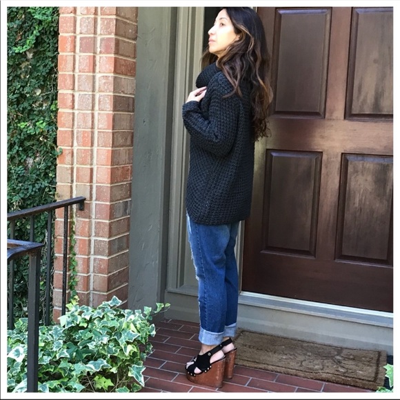 ✨LAST ONE ✨Black waffle knit cowl neck sweater - Picture 8 of 8